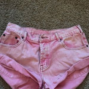 One tea spoon shorts, only worn once